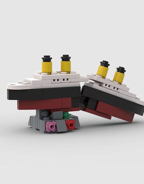 Load image into Gallery viewer, Mini RMS Titanic Sank Ship Model Break in Half MOC Building Blocks Bricks Boat Kit Construcrion Sets Gift Adult Children
