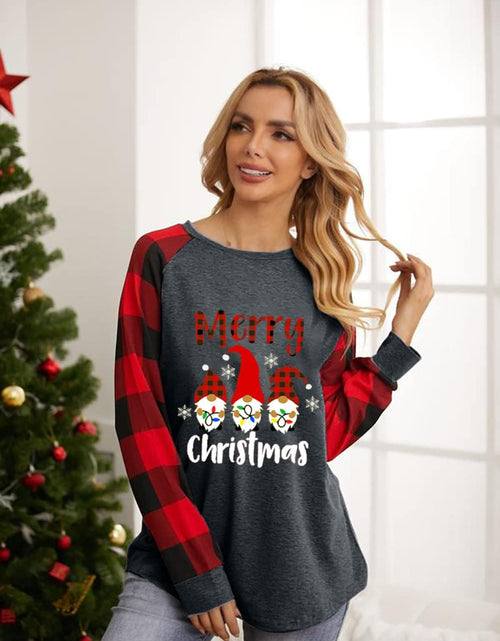 Load image into Gallery viewer, Christmas Shirt Women Gnomes T-Shirt Plaid Splicing Raglan Long Sleeve Tee Christmas Holiday Tops
